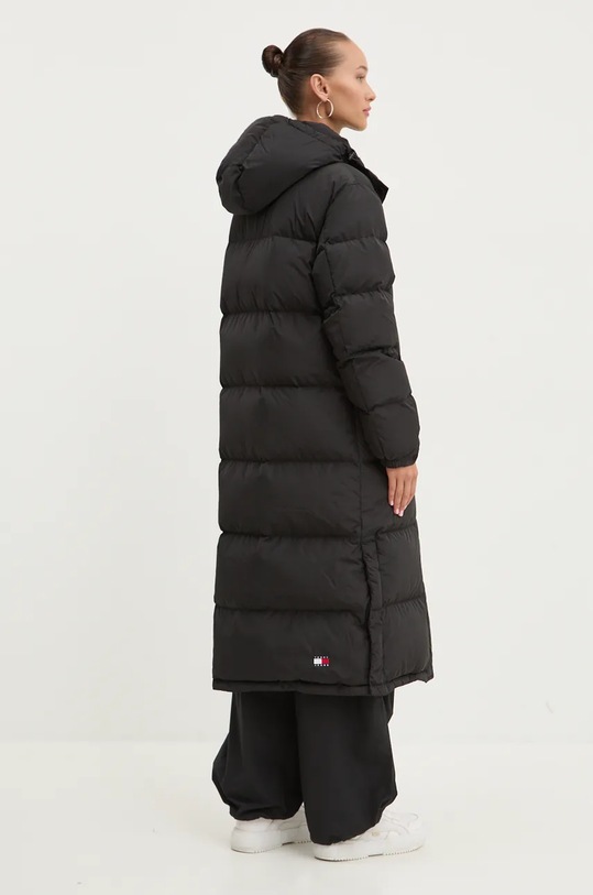 Ρούχα Μπουφάν με επένδυση από πούπουλα Tommy Jeans DW0DW18860 μαύρο