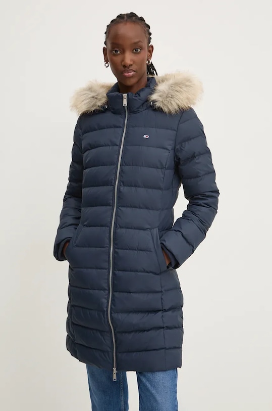 Péřová bunda Tommy Jeans s podšívkou námořnická modř DW0DW18864
