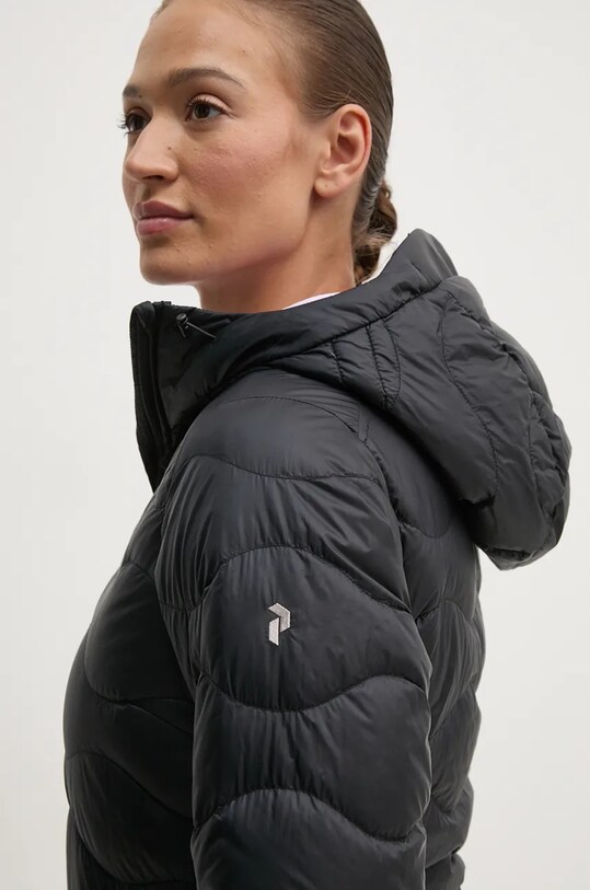 Пухова куртка Peak Performance Helium Down чорний G79841