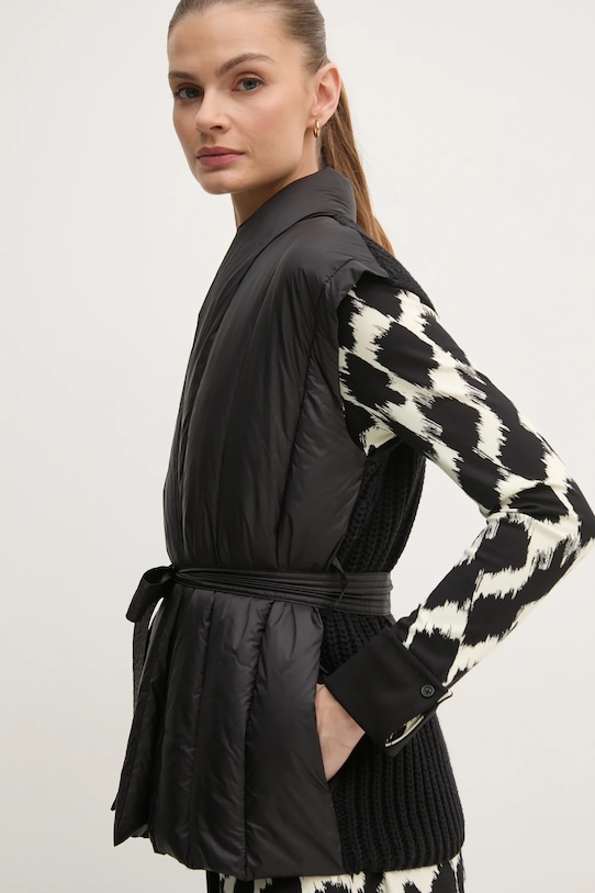 Безрукавка OUI слегка утеплённая модель чёрный 89793