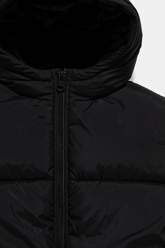 Dziewczynka United Colors of Benetton kurtka dziecięca 2SJ1CN05D.G.Seasonal czarny