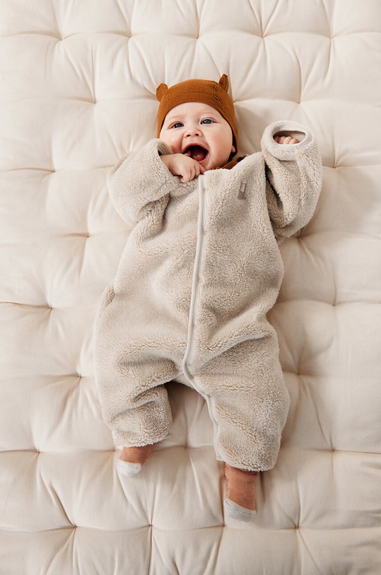 Бебешки гащеризон Liewood Bailey Baby Pile Jumpsuit лека изолация бежов LW19189
