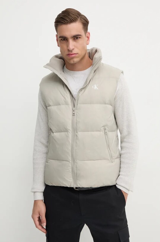 Péřová vesta Calvin Klein Jeans s podšívkou šedá J30J325901