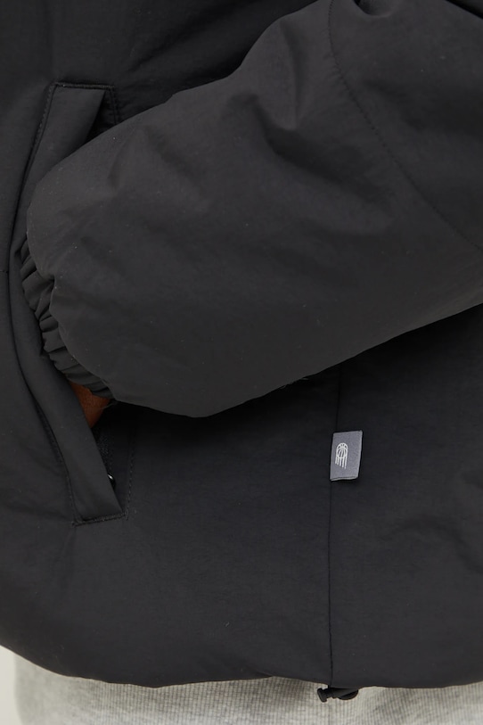 Bunda New Balance MJ44581BK