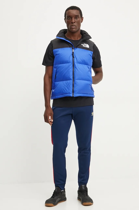 Péřová vesta The North Face 1996 Retro Nuptse NF0A3JQQCZ61 modrá AW24
