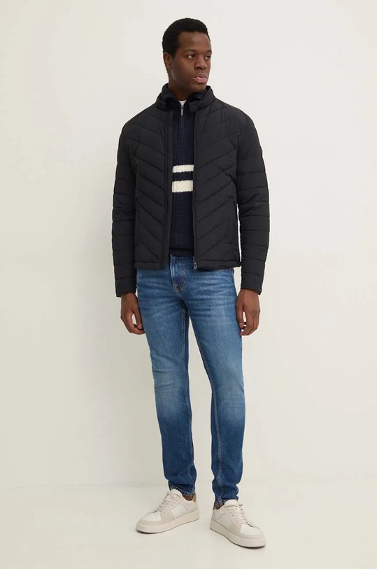 Guess geaca M4YL05.WG9O2 negru NC24