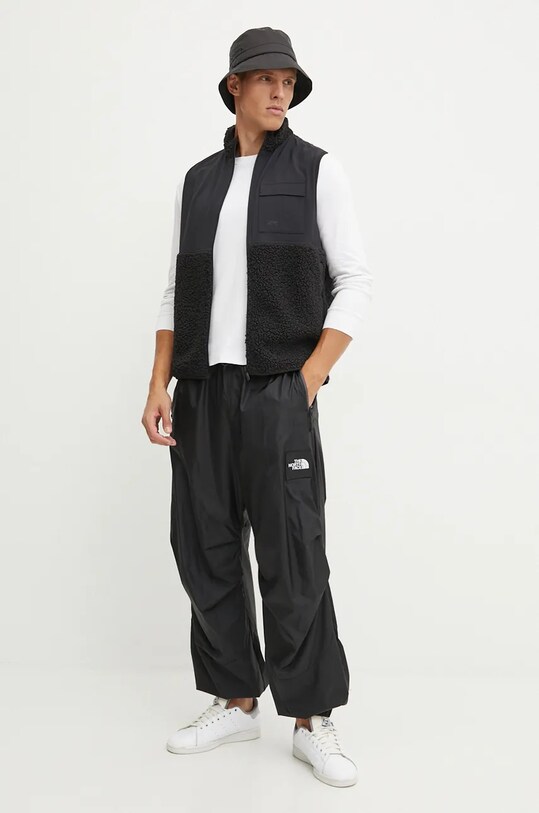 Безрукавка Reebok Classic 100208568 чёрный AW24