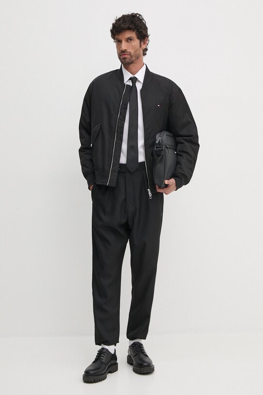 Куртка-бомбер Tommy Hilfiger MW0MW36592 чёрный AW24