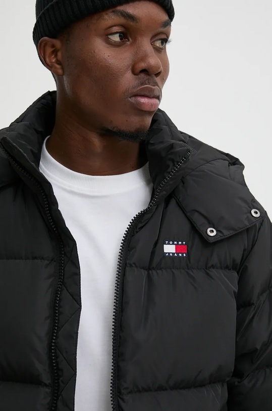 Пухова куртка Tommy Jeans чорний DM0DM19537