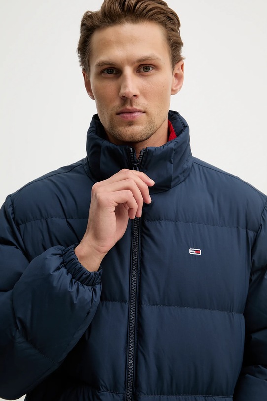 Páperová bunda Tommy Jeans tmavomodrá DM0DM19786