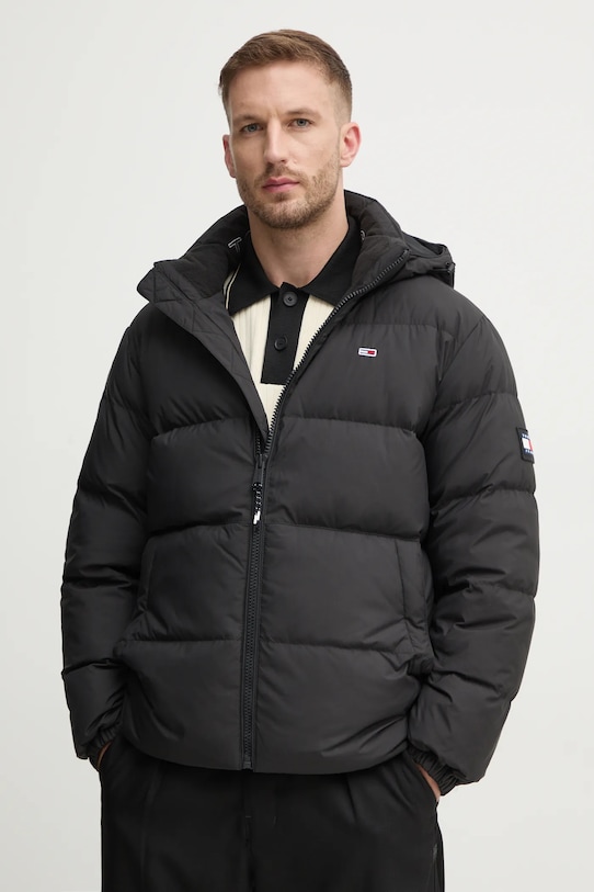 Páperová bunda Tommy Jeans čierna DM0DM19786