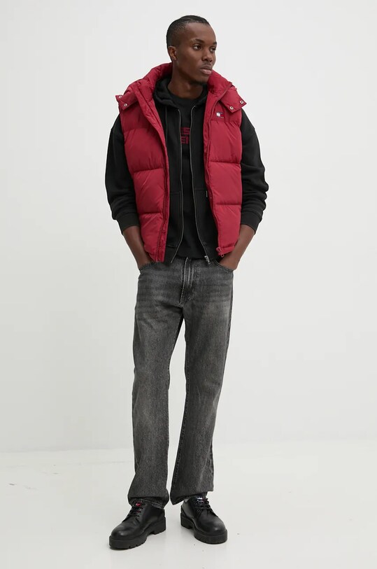 Páperová vesta Tommy Jeans DM0DM19538 burgundské AW24