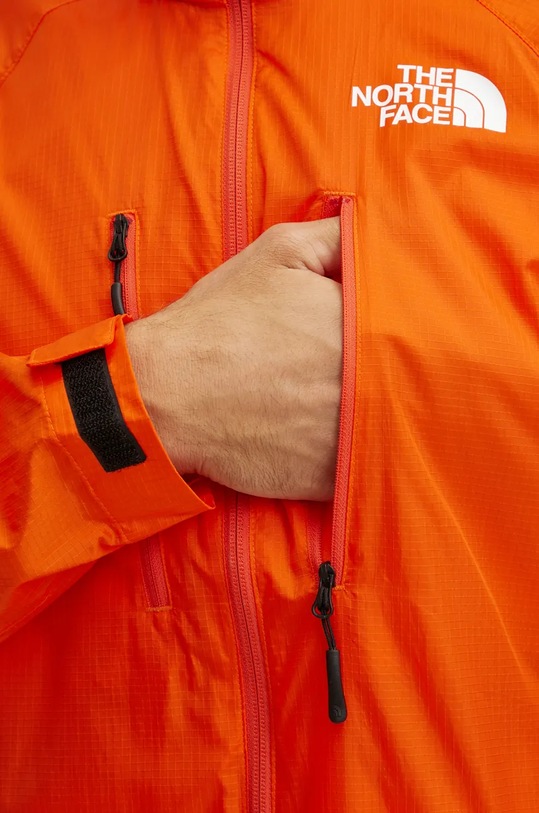 The North Face geacă TNF x Yinka Ilori NF0A89GNA6M1