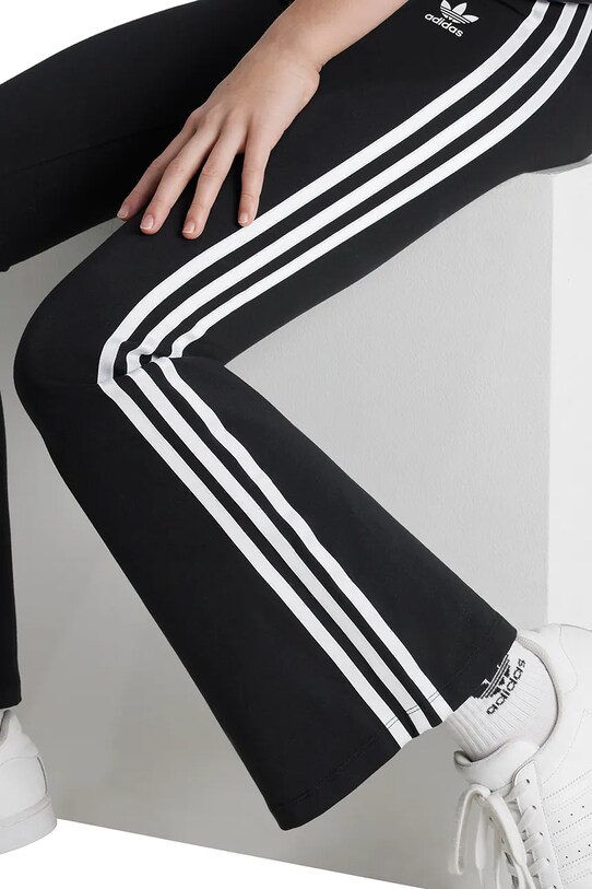 adidas Originals spodnie dresowe dziecięce FLAI LEGGINGS IY9785