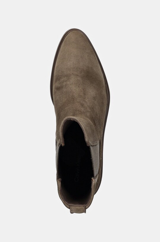 Semišové topánky chelsea Calvin Klein HEEL CHELSEA BOOT 30 SUE hnedá HW0HW02191