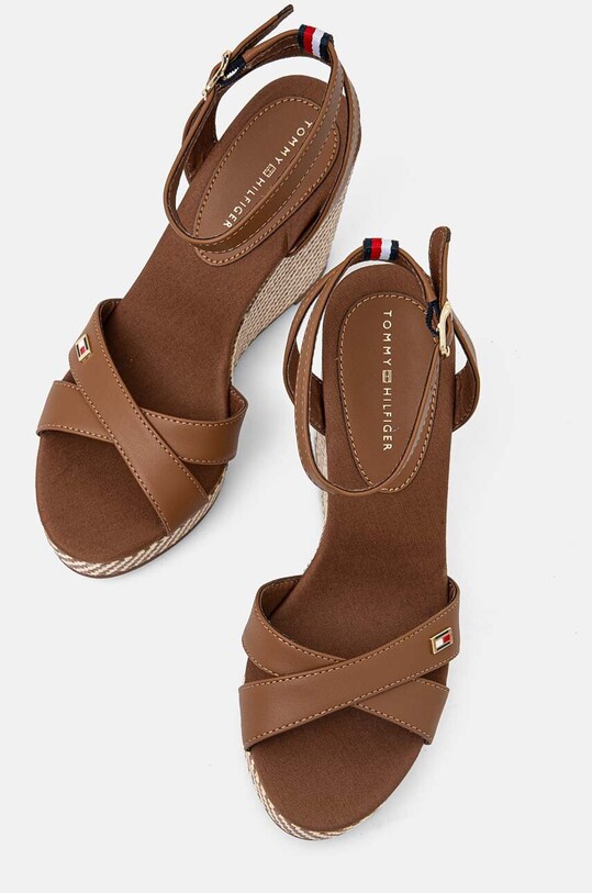 Tommy Hilfiger szandál IM RAFFIA SANDAL barna FW0FW08224