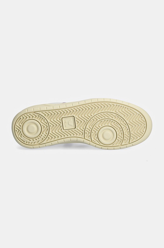 Кожени маратонки Veja V-12 XD0203678A бял