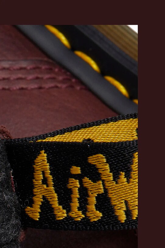 Dr. Martens buty skórzane bordowy DM31873600