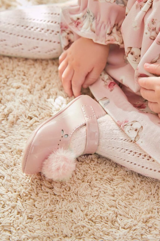 Detské balerínky Mayoral Newborn imitácia kože béžová 9792.2M.Newborn.9BYH