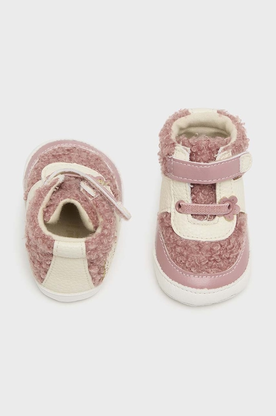DÍVKA Dětské boty Mayoral Newborn 9795.2S.Newborn.9BYH růžová