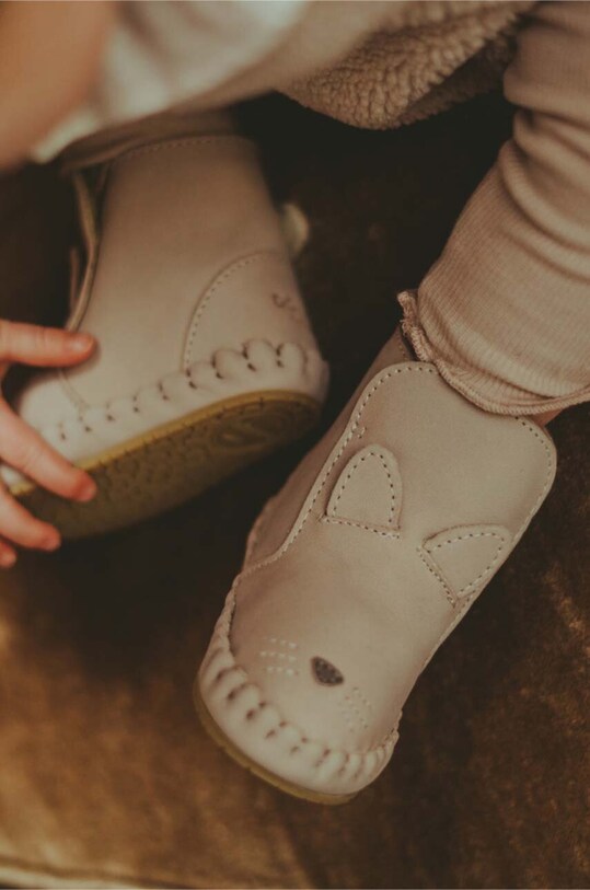 Кожаные кроссовки для младенцев Donsje Kapi Classic Booties Cat 1028003. бежевый