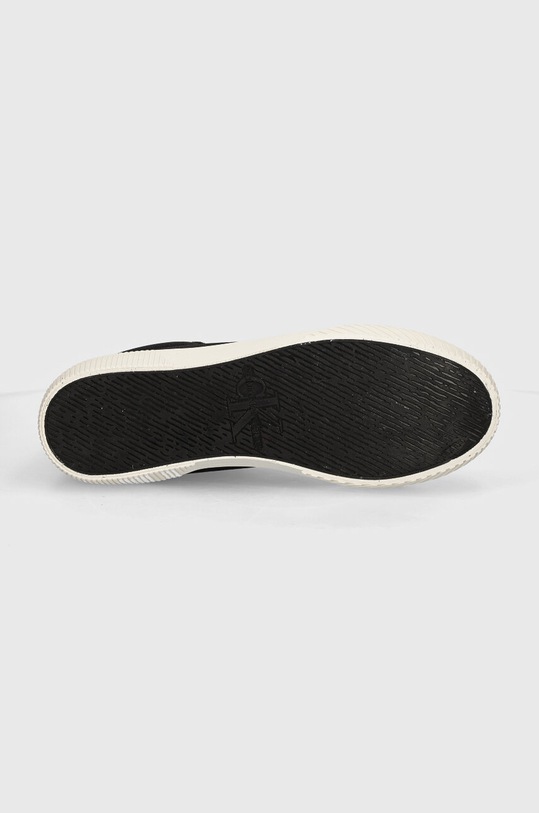 Kecky Calvin Klein Jeans SKATER VULC MID MTR YM0YM00999 černá