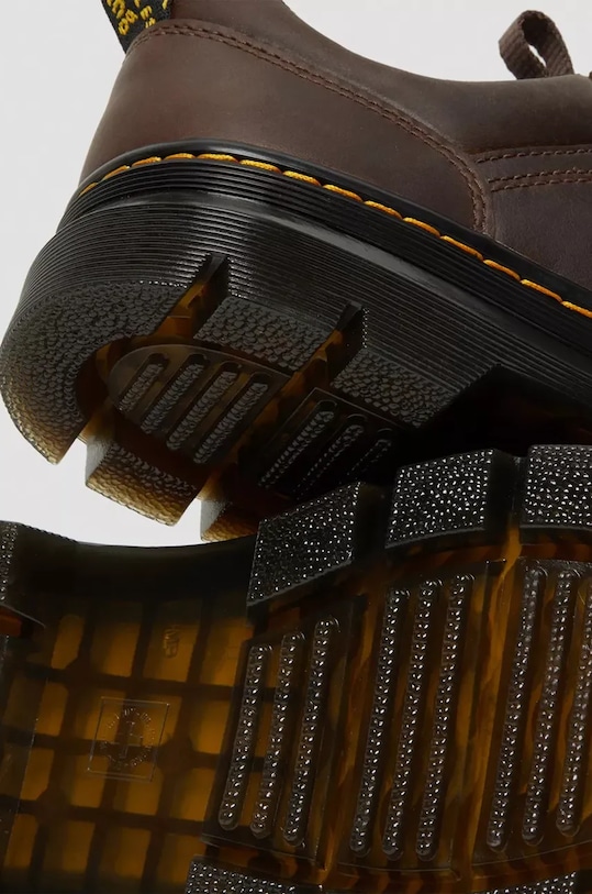 Δερμάτινα κλειστά παπούτσια Dr. Martens Reeder καφέ DM27103207