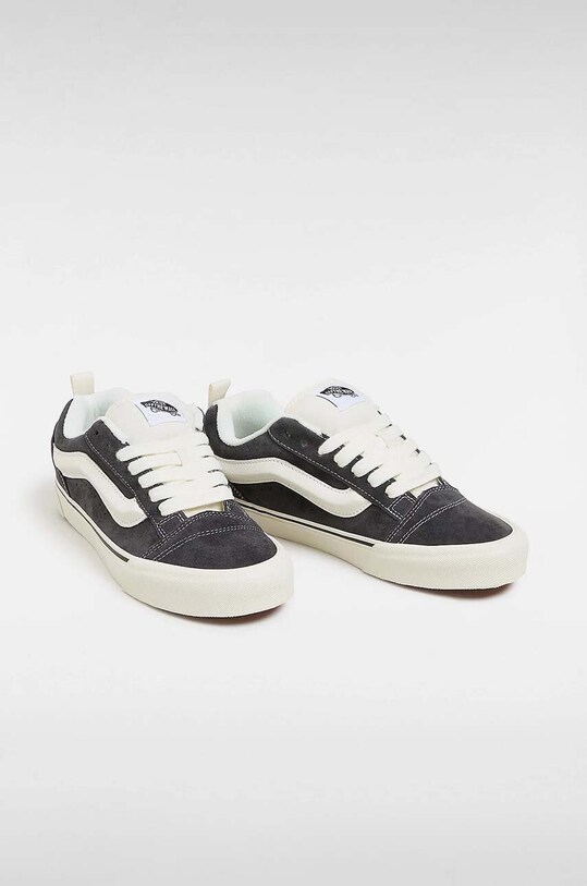 Велурени кецове Vans Knu Skool VN000CS0BGF1 сив AW24