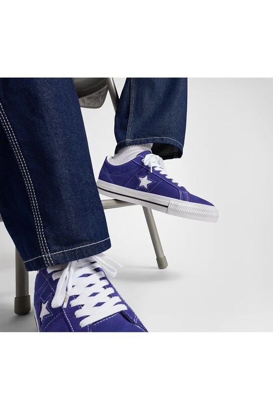 Converse sneakers din piele intoarsă One Star PRO A09230C