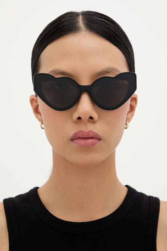 Солнцезащитные очки Fiorucci Heart U01FPASU133AC03BK01