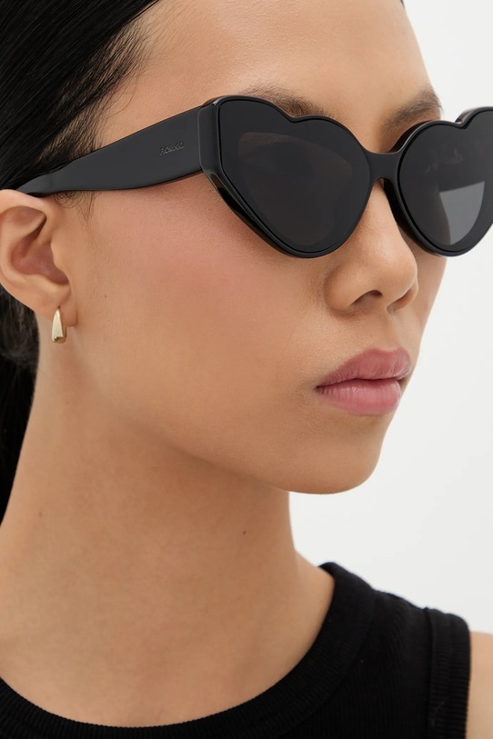 Солнцезащитные очки Fiorucci Heart U01FPASU133AC03BK01