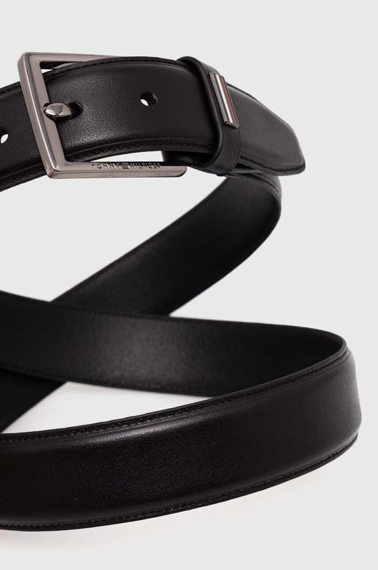 Tommy Hilfiger pasek skórzany AM0AM12552 czarny AW24