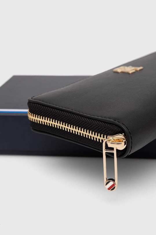 Novčanik Tommy Hilfiger crna AW0AW16326