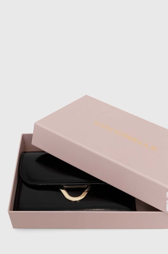 Peněženka Coccinelle COCCINELLEDEW SHINY CALF černá E2.RTP.11.D6.01