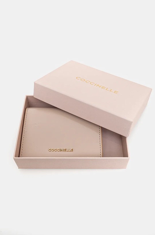 Coccinelle portfel skórzany METALLIC SHINY CALF różowy E2.RX8.11.D3.01