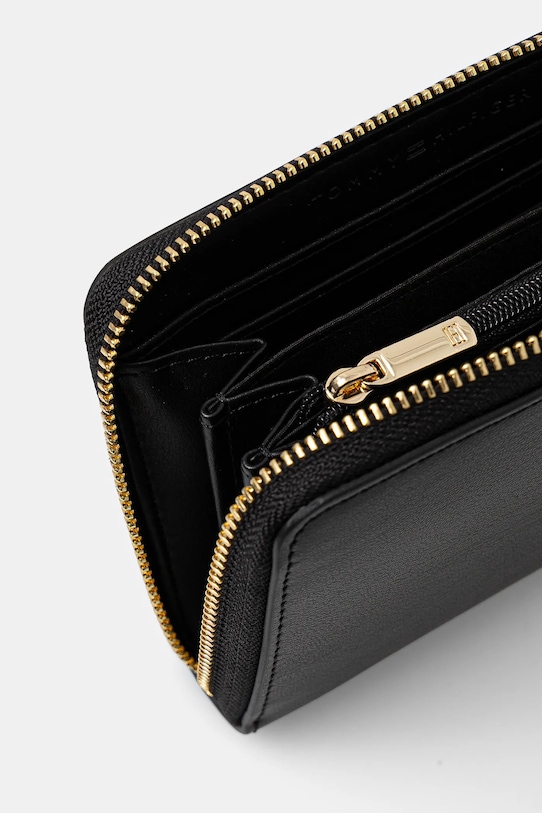 Novčanik Tommy Hilfiger AW0AW17156 crna AW24