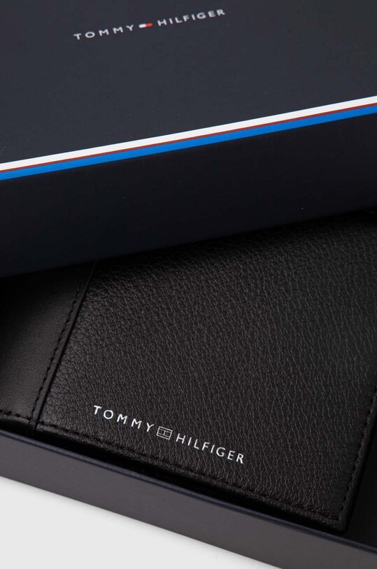 Δερμάτινο πορτοφόλι Tommy Hilfiger μαύρο AM0AM12519