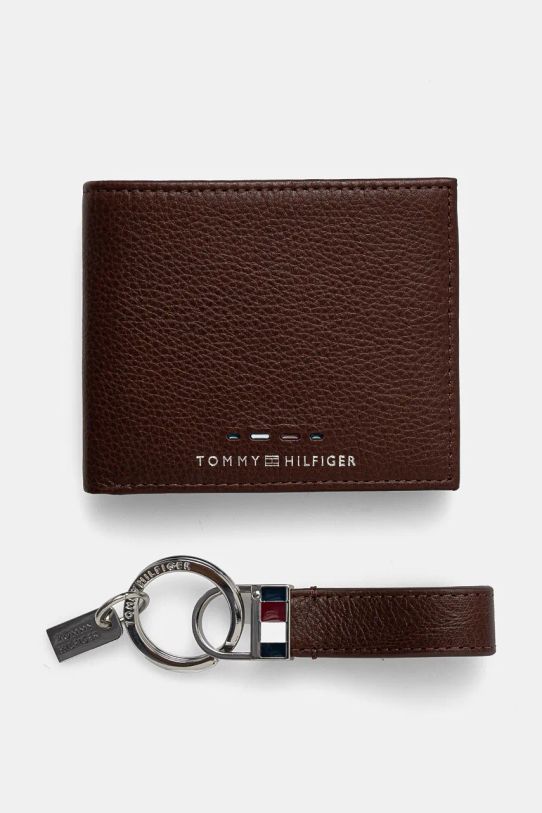 Kožni novčanik + privjesak Tommy Hilfiger Gift Box smeđa AM0AM12788