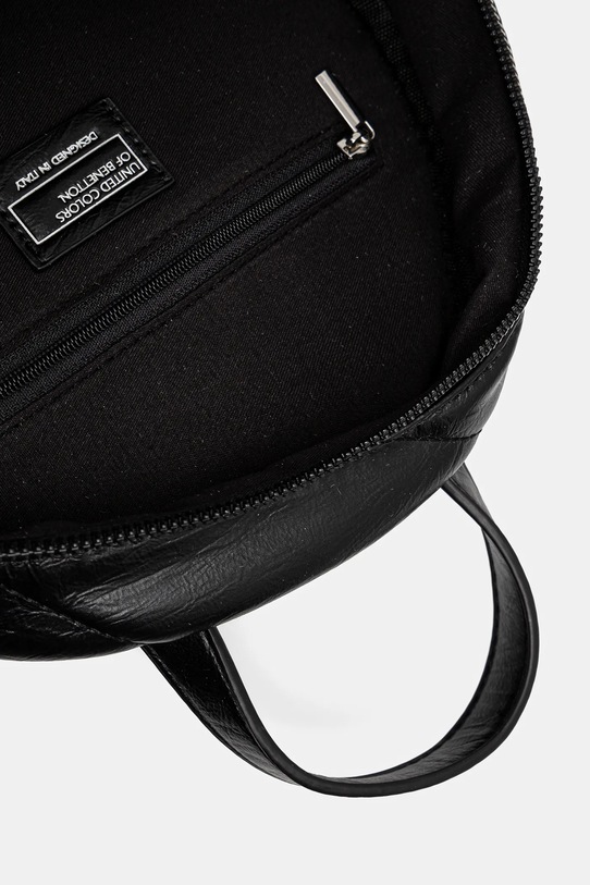 Batoh United Colors of Benetton 62IZDY06H černá