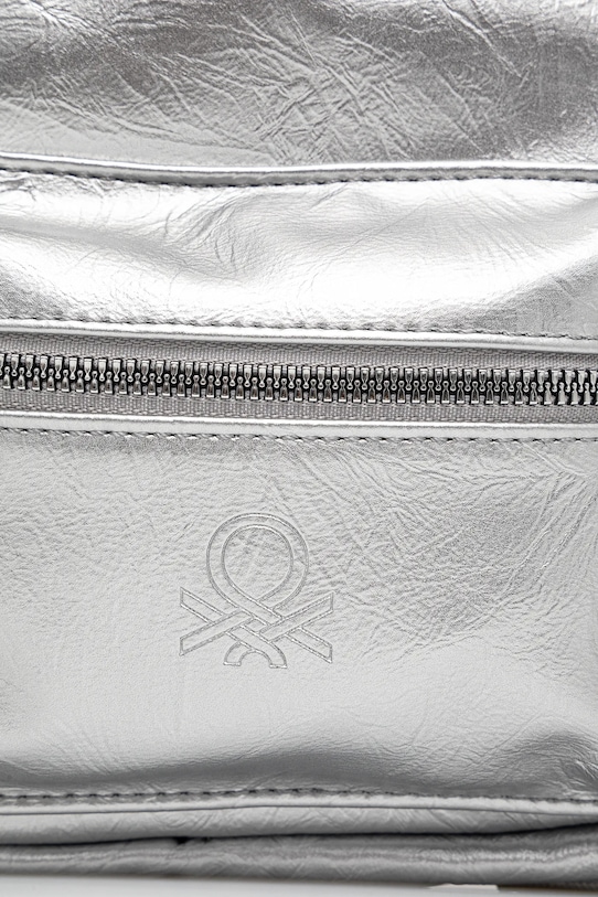 Dětský batoh United Colors of Benetton stříbrná 62IZCY01W.G.Seasonal