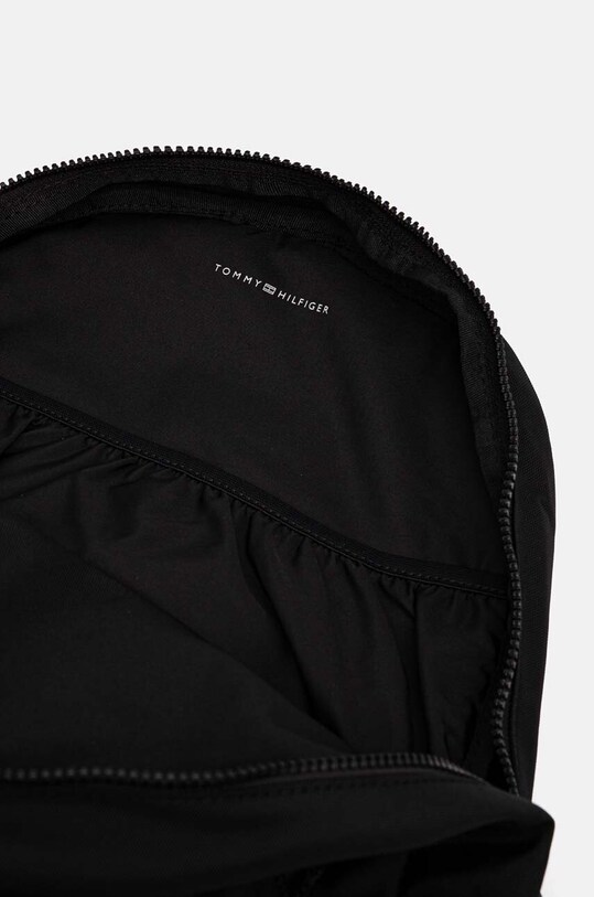 Ruksak Tommy Hilfiger AU0AU01864.9BYH čierna