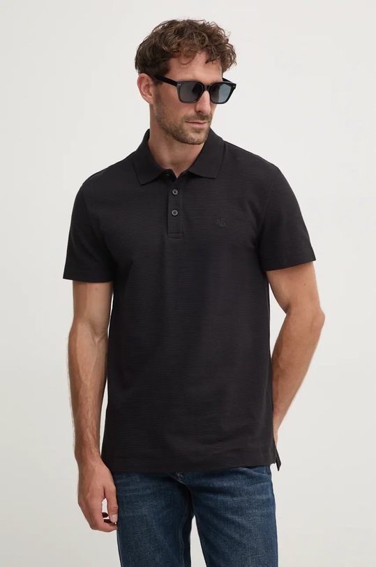 Памучна тениска с яка Calvin Klein Jeans стандартна черен J30J326619