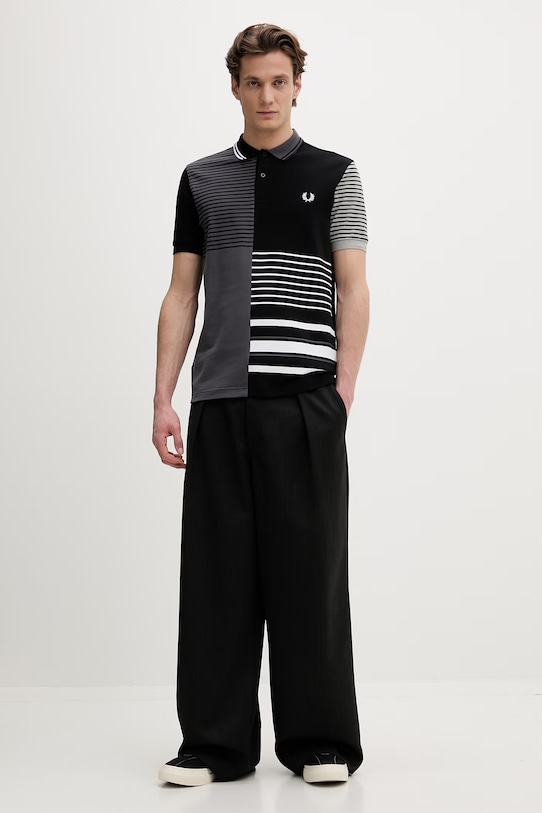 Fred Perry polo bawełniane Beams Striped Panel Shirt SM7188.102 czarny AW24
