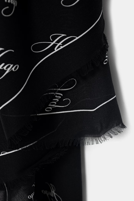 HUGO платок для женщин Alycia 50517680 чёрный SS26