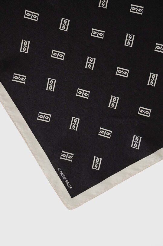 Hedvábný šátek By Malene Birger MONNAS Q70130018 černá AW24