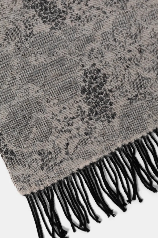 Šála Sisley 6RICWU022 šedá AW24