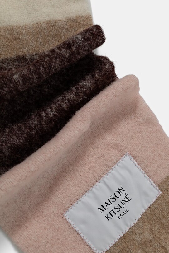 Аксессуары Шарф Maison Kitsuné Alpaca Stripes NM06204WA0022 розовый