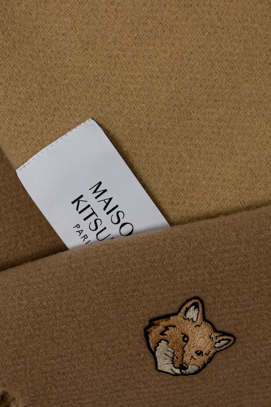 Шерстяной шарф Maison Kitsuné Bold Fox Head Double Face NM06201WA0018 коричневый AW24