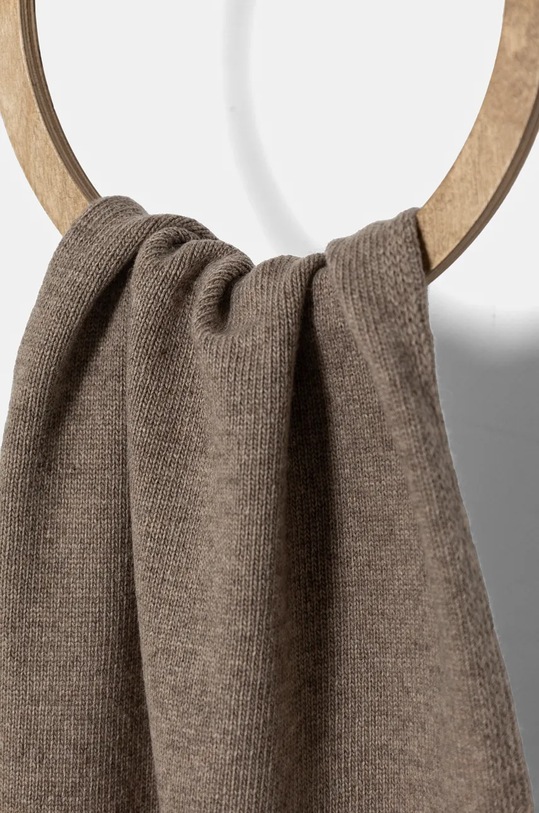 Kratki šal s primjesom vune United Colors of Benetton 1235DU01C smeđa AW24