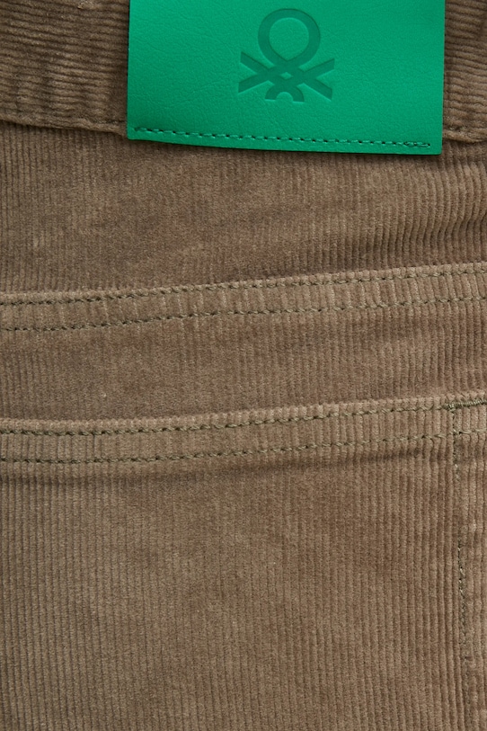 United Colors of Benetton pantaloni de catifea cord verde 41ULDE01G
